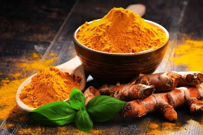 Premium Organic Turmeric Powder (High Curcumin)